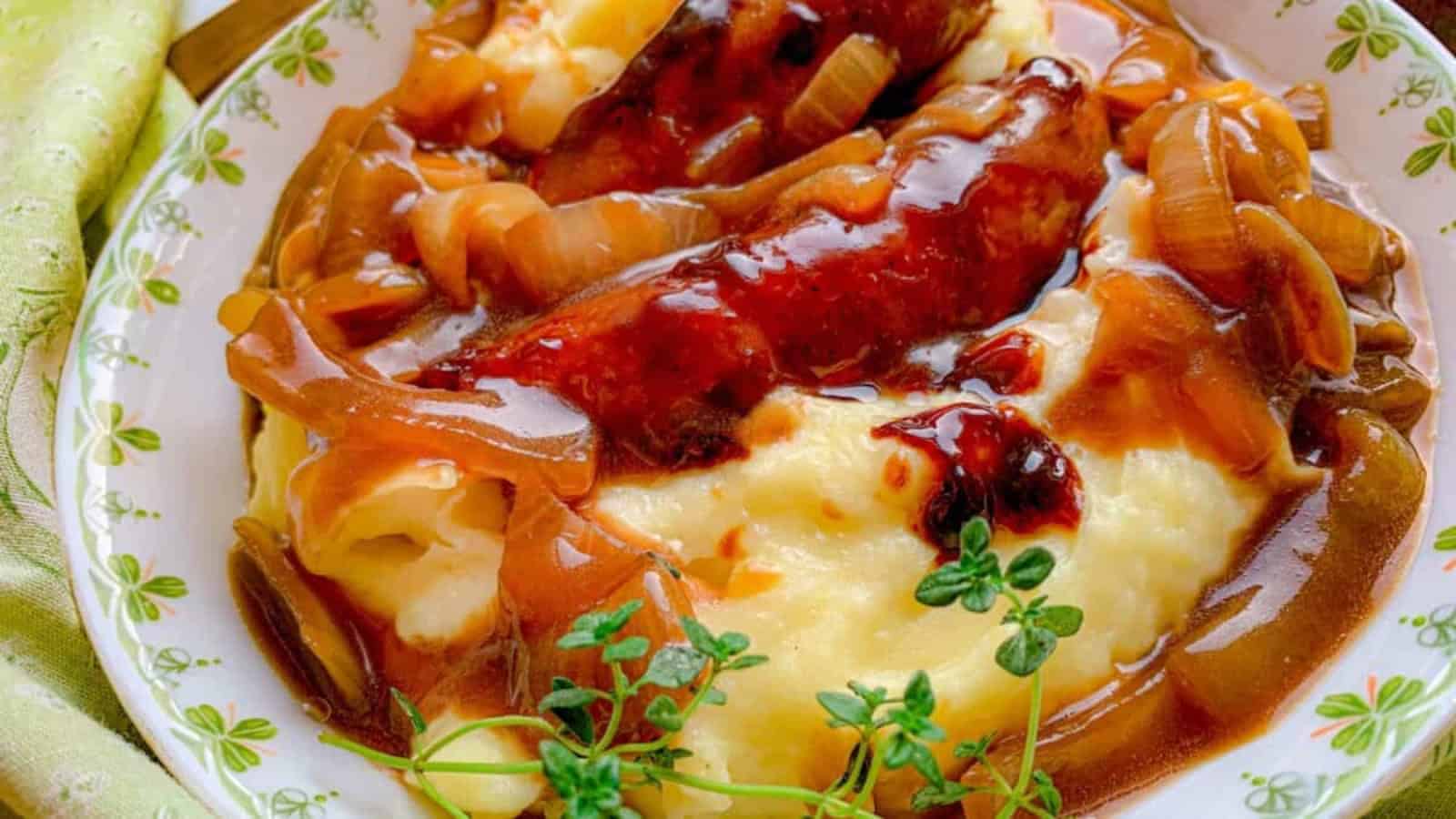 Old-School Recipes: Recreate Timeless Comfort & Family Memories